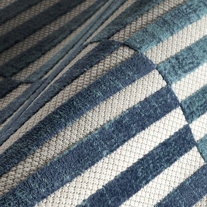 Nuloom Ciela Striped Indoor/Outdoor Area Rug