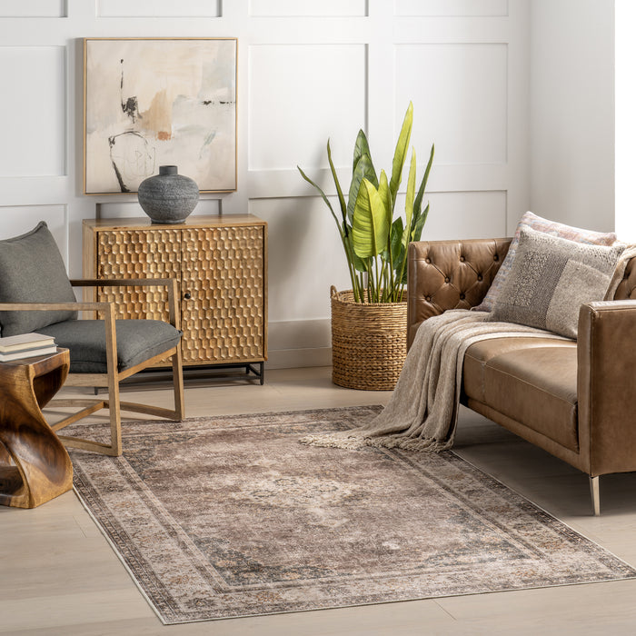 Winnie SplashGuard Distressed Medallion Machine Washable Area Rug