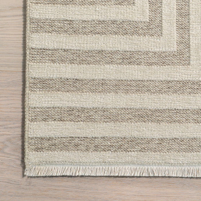 Nicolai Graphic Fringed Reversible Machine Washable Area Rug