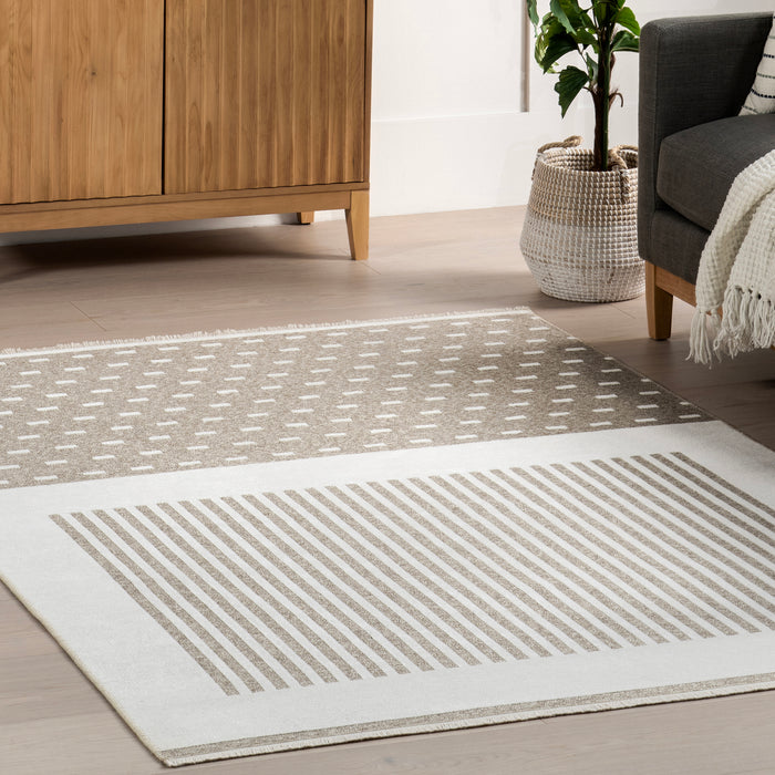 Ofeliya Geometric Reversible Machine Washable Area Rug