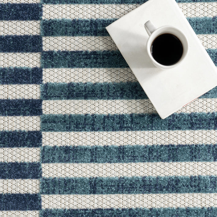 Nuloom Ciela Striped Indoor/Outdoor Area Rug