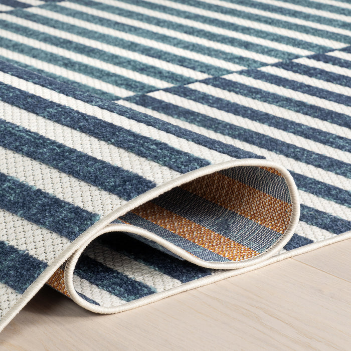 Nuloom Ciela Striped Indoor/Outdoor Area Rug