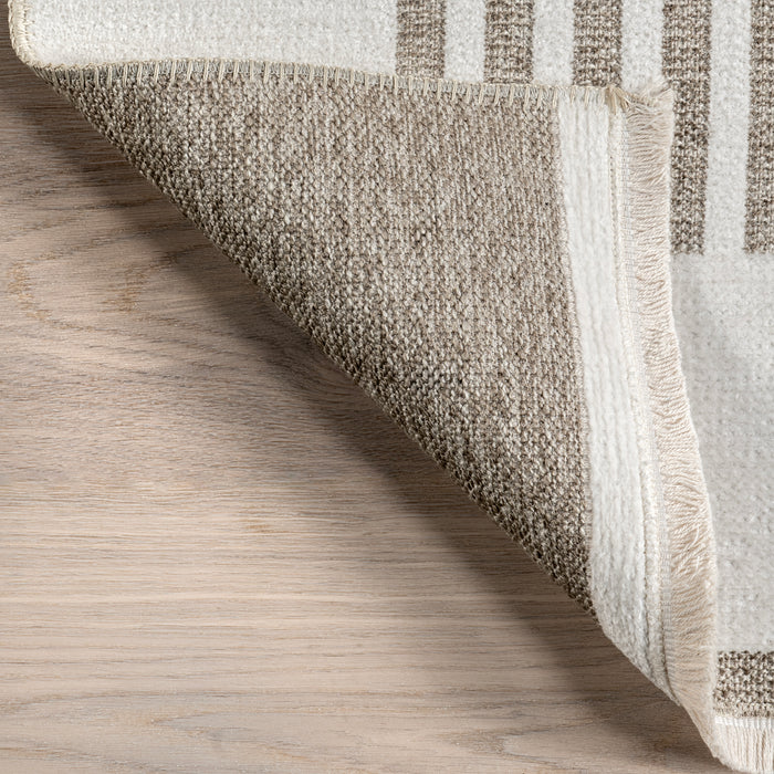 Ofeliya Geometric Reversible Machine Washable Area Rug