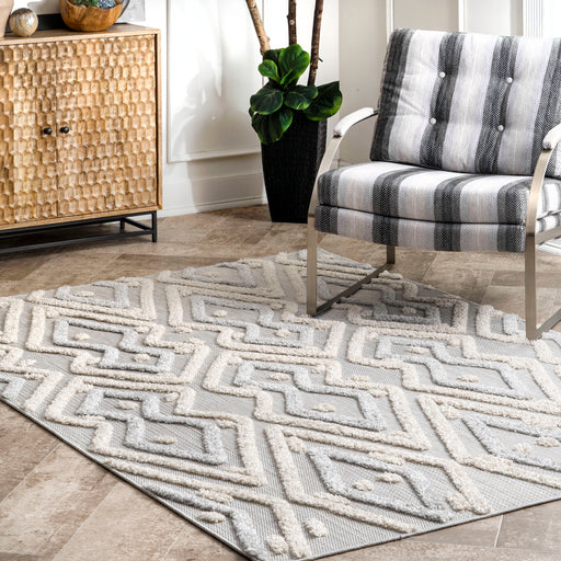 Beatrice Raised Theta Trellis Area Rug