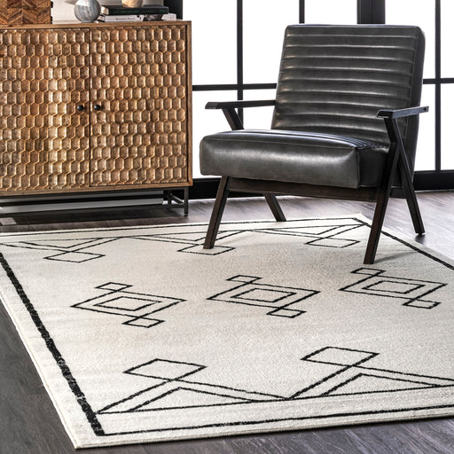 Saniyah Diamond Drop Area Rug