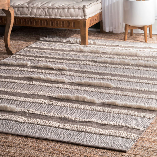 Hand Loomed Chevron Liles Rug
