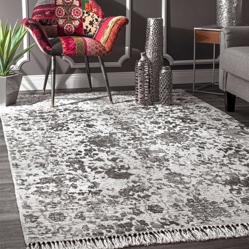 Vintage Ezra Fringe Area Rug