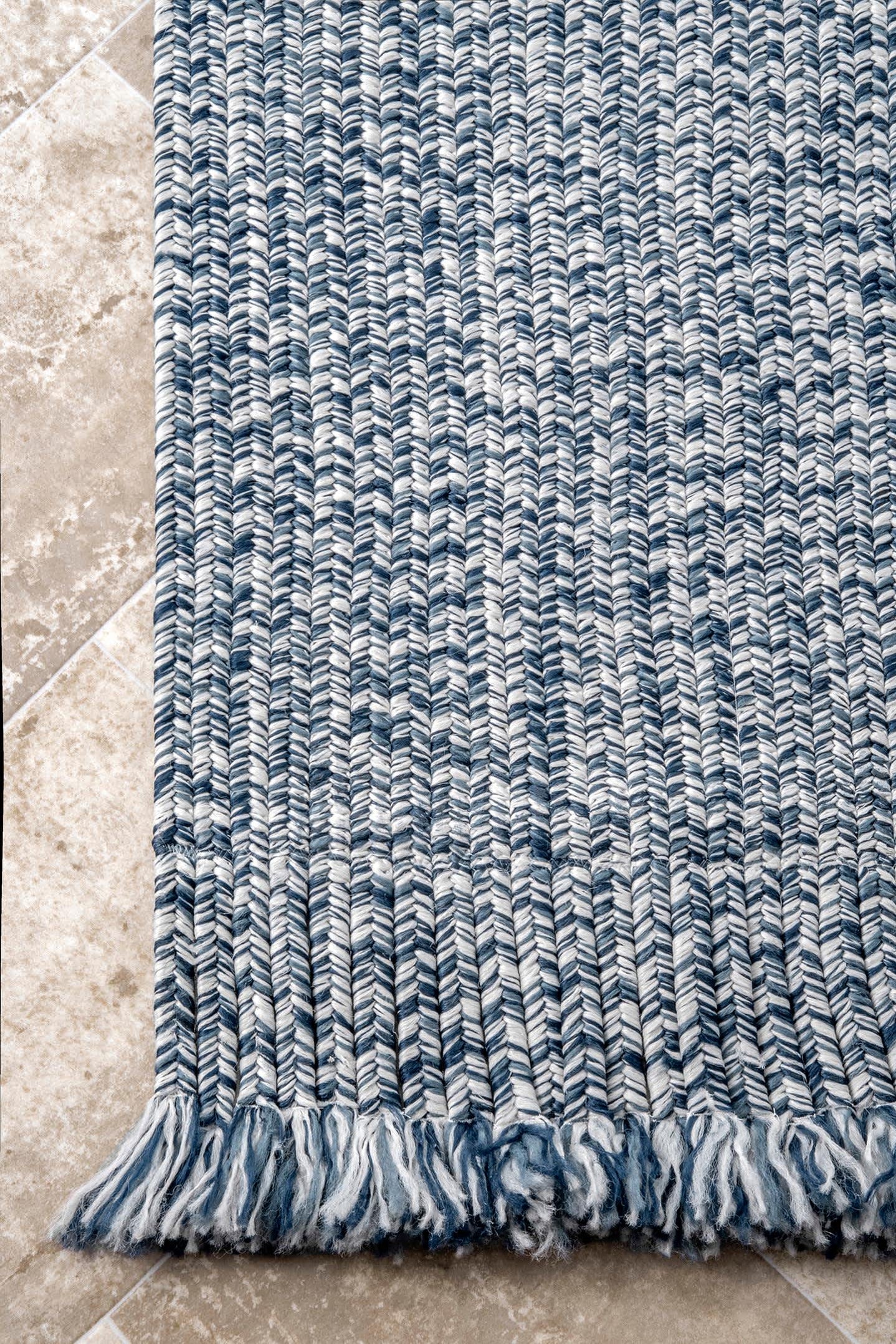 Braided Courtney Tassel Indoor/Outdoor Area Rug — nuLOOM