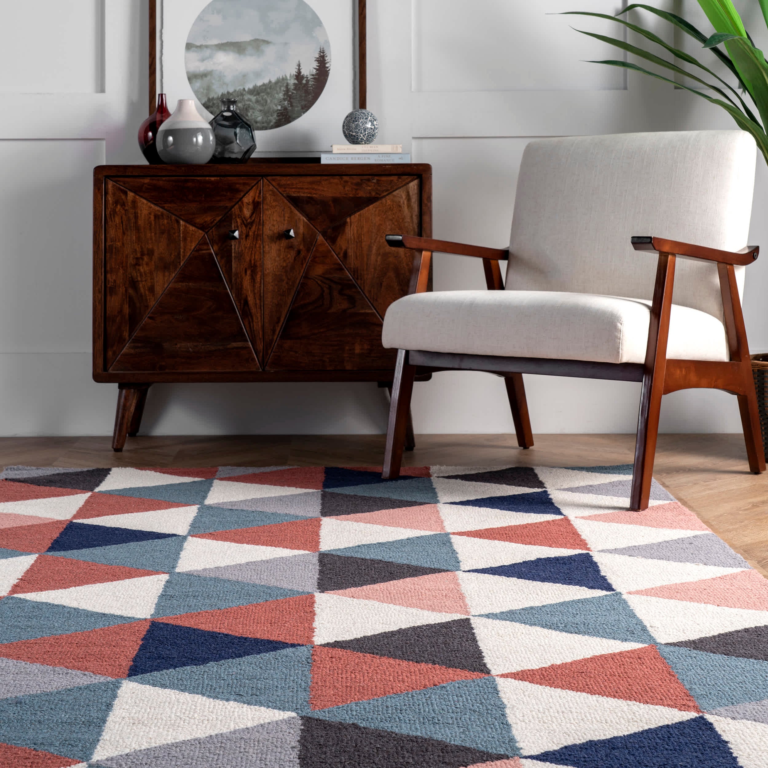 Bianca Triangles Area Rug — nuLOOM