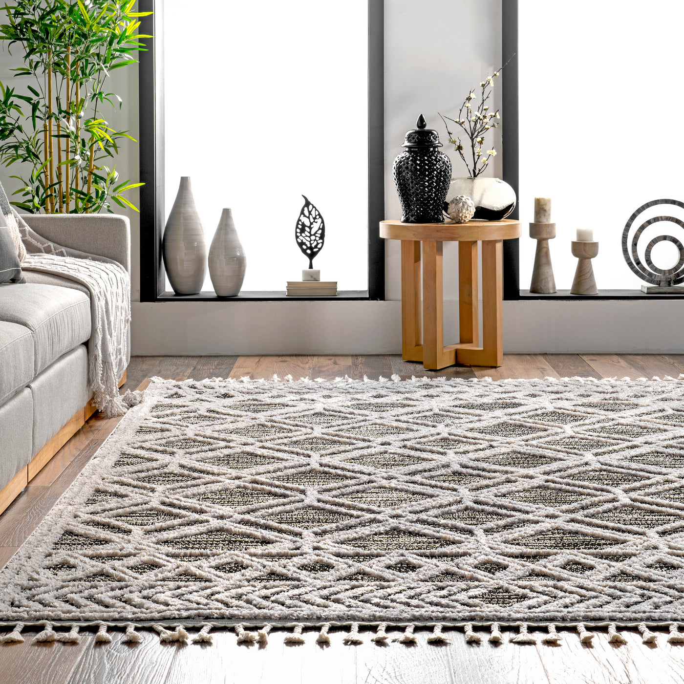 Ansley Moroccan Lattice Tassel Area Rug — nuLOOM
