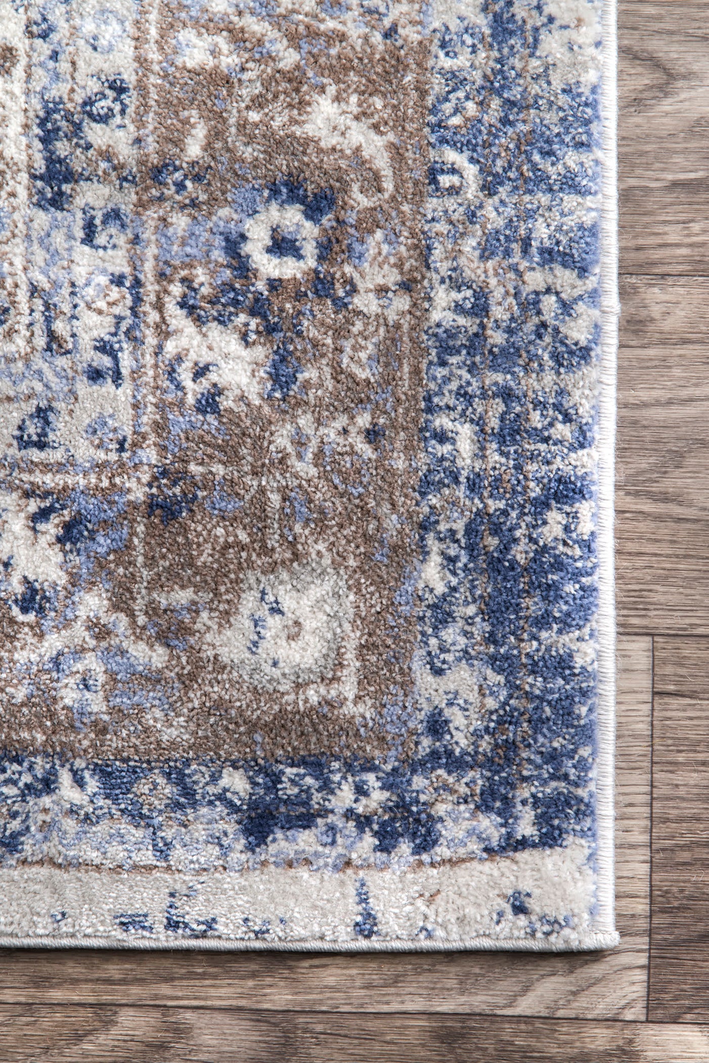 Vintage Lilah Medallion Area Rug — nuLOOM