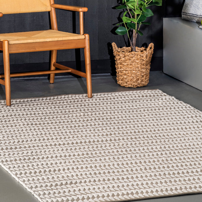 Outdoor Striped Yasmin Area Rug