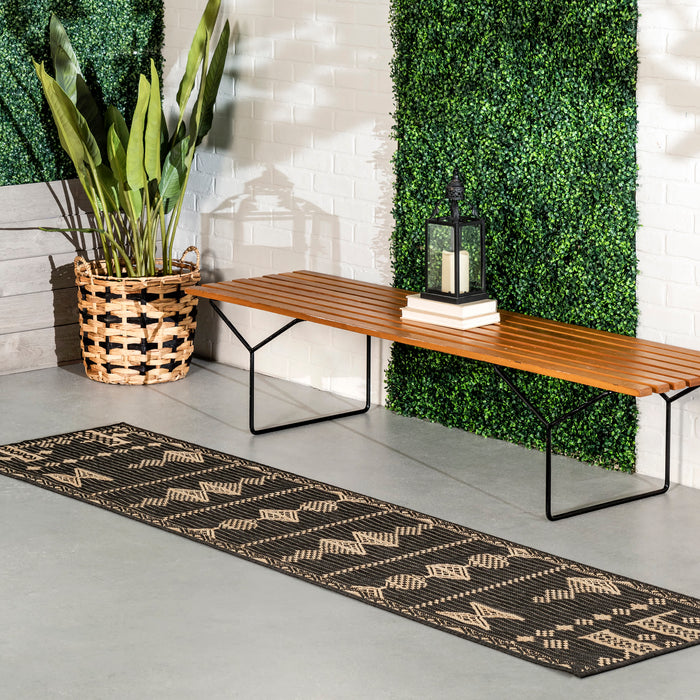 Alexandra Aztec Indoor/Outdoor Area Rug