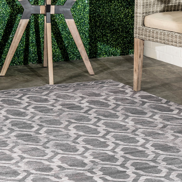 Fae Geometric Machine Washable Indoor/Outdoor Area Rug