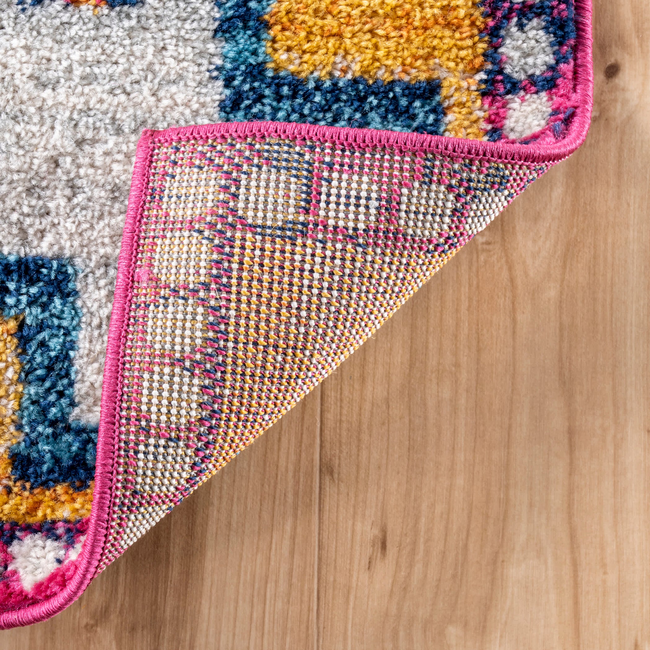 Richelle Tribal Medallion Area Rug — nuLOOM