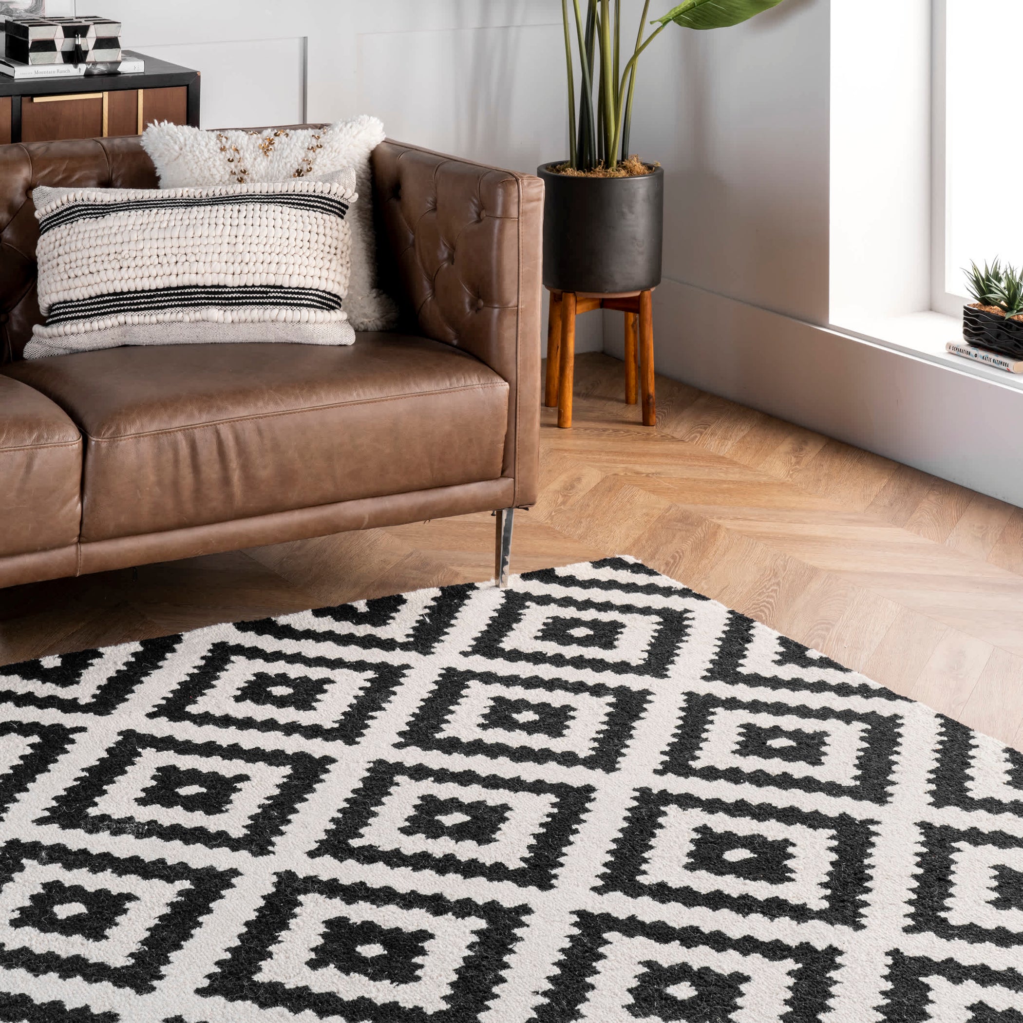 Hand Tufted Kellee Area Rug — nuLOOM