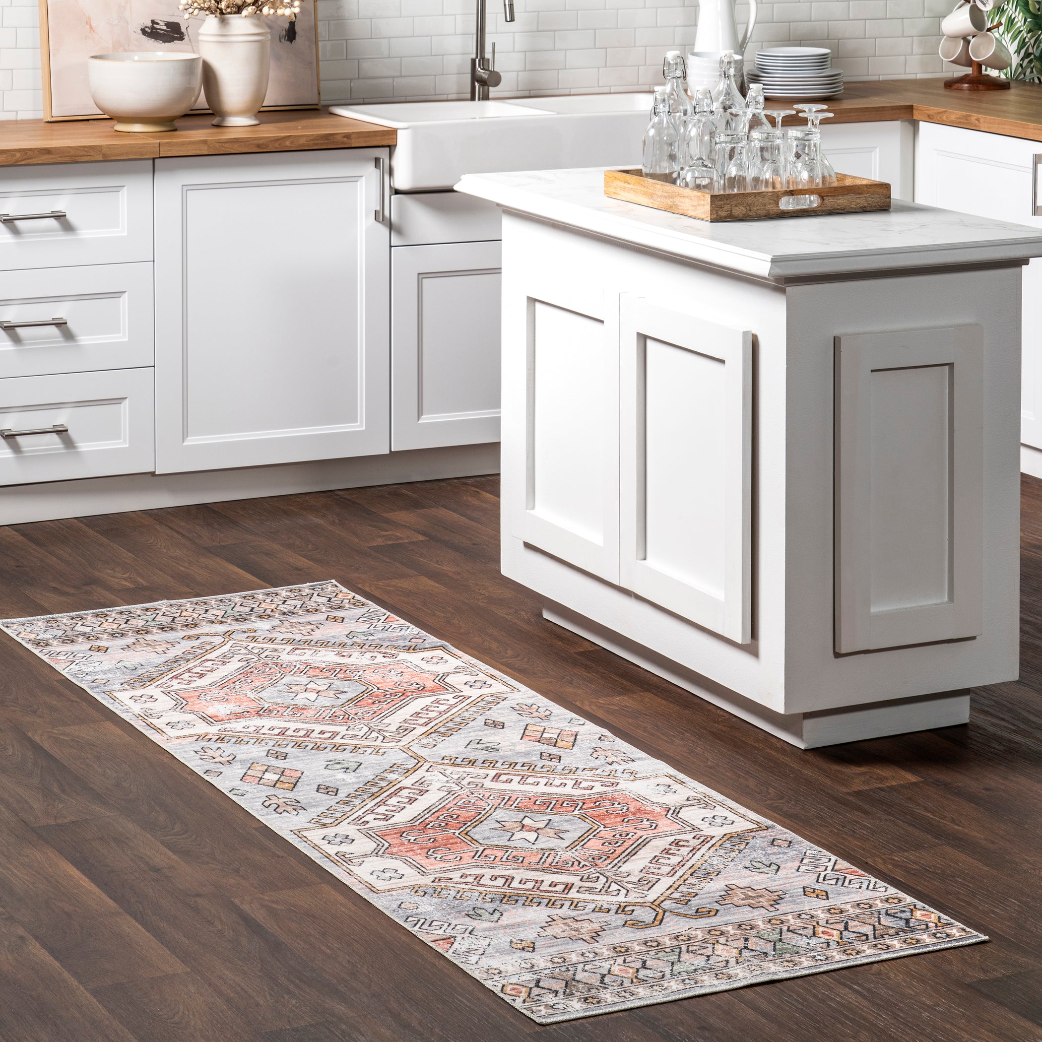 Mae Tribal Motif Machine Washable Area Rug — nuLOOM