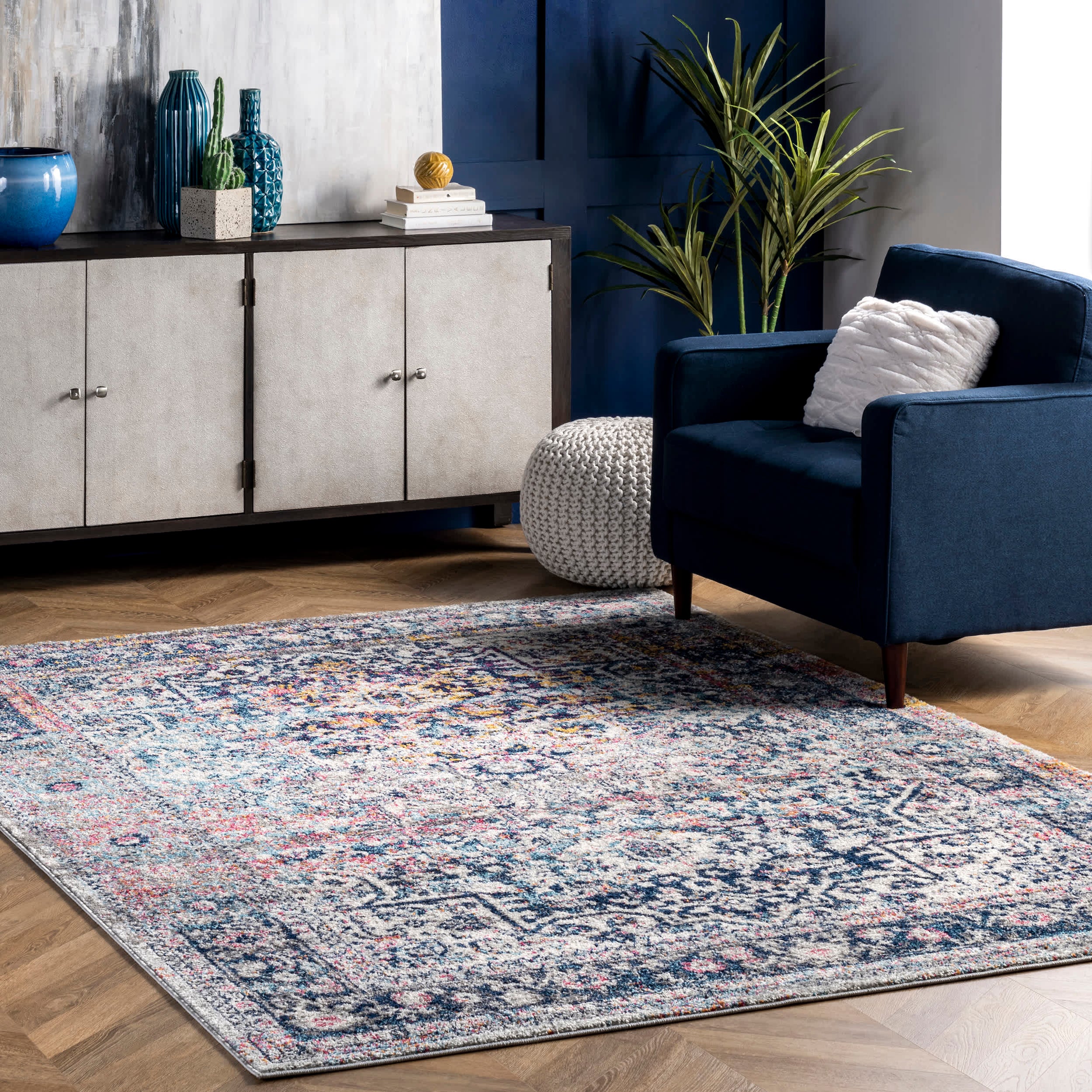 Vintage Lilah Medallion Area Rug — nuLOOM