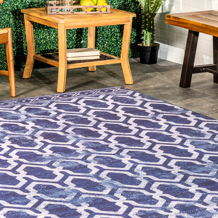 Fae Geometric Machine Washable Indoor/Outdoor Area Rug