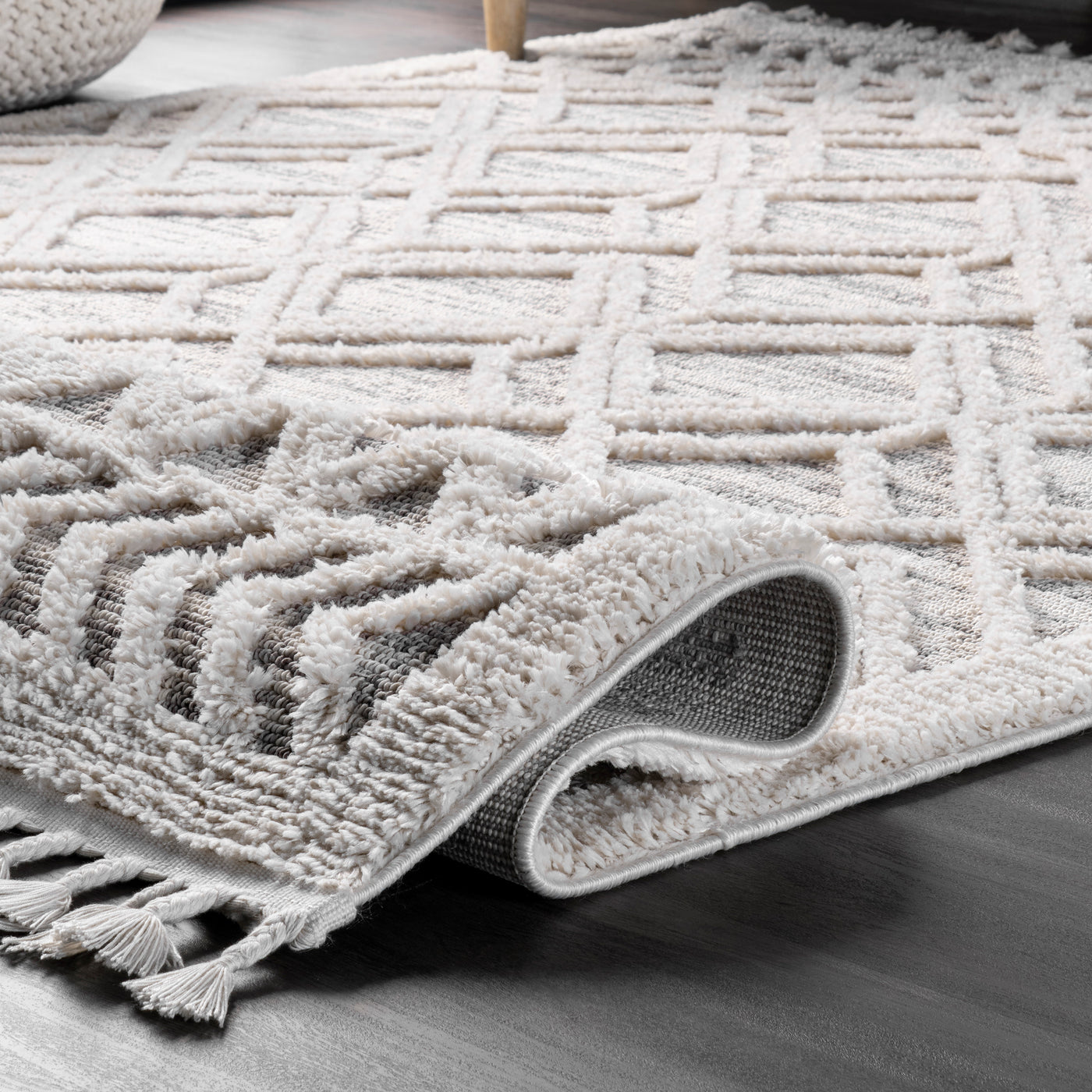 Ansley Moroccan Lattice Tassel Area Rug — nuLOOM