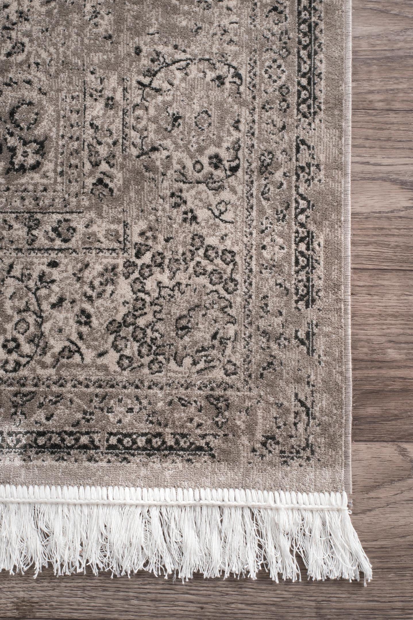 Vintage Medallion Cantrell Fringe Area Rug — nuLOOM