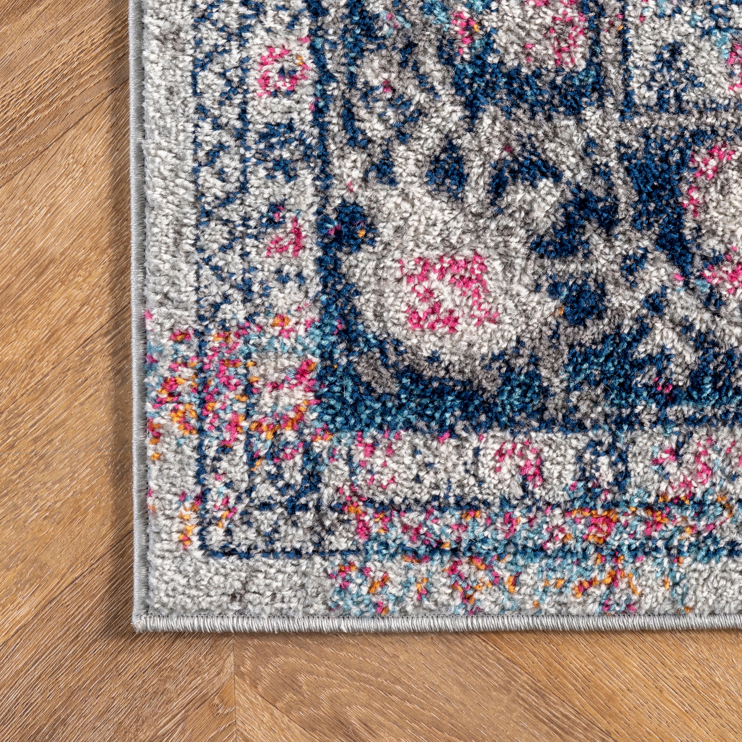 Vintage Lilah Medallion Area Rug — nuLOOM