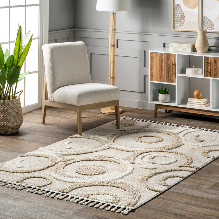 Leena Intertwined Circles High/low Area Rug