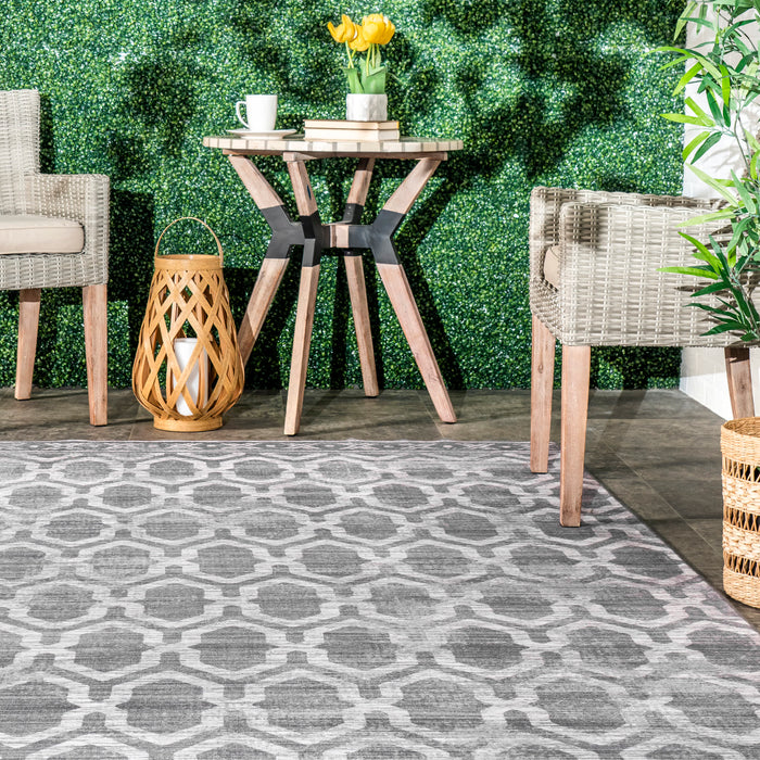 Fae Geometric Machine Washable Indoor/Outdoor Area Rug