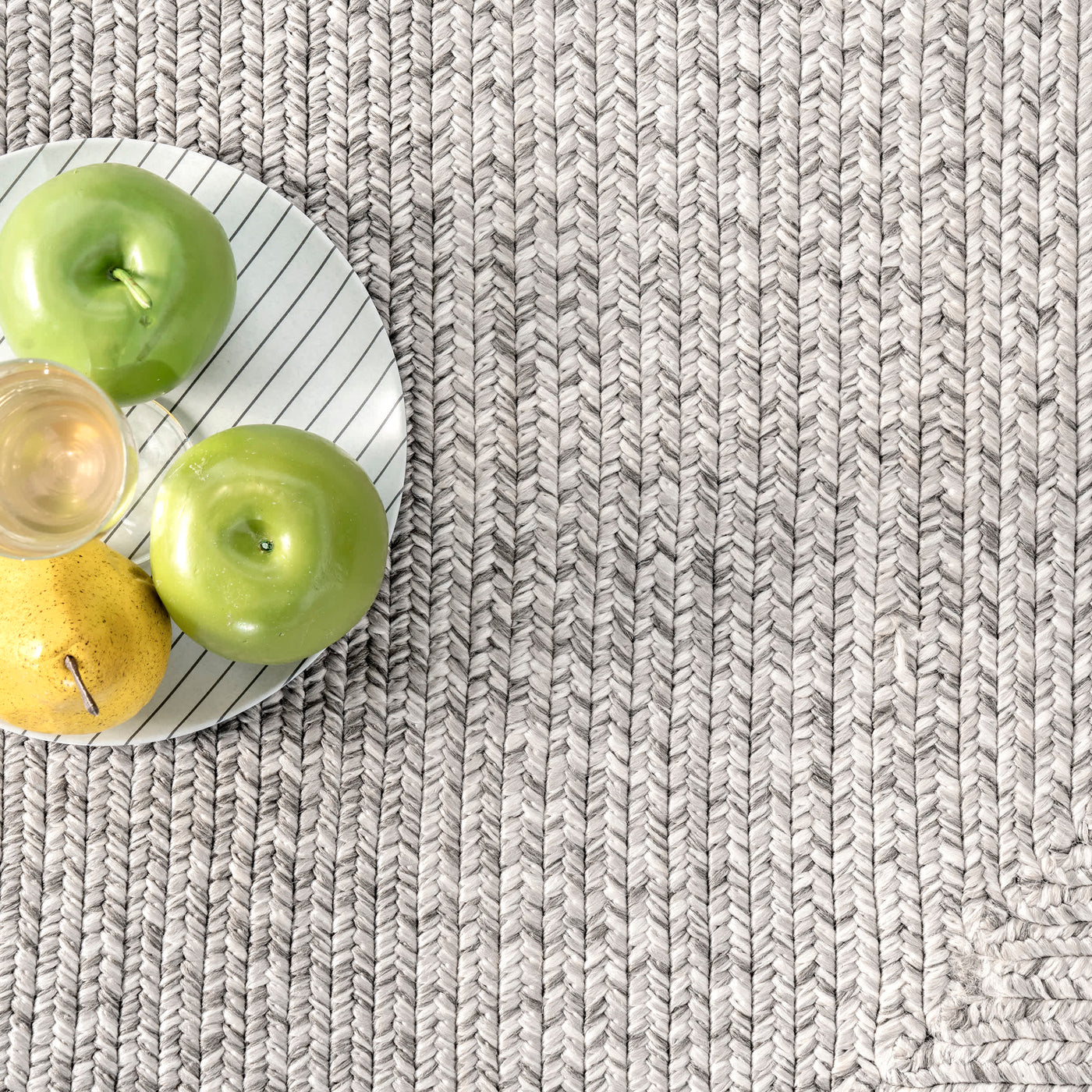 Jayda Braided Ombre Indoor/Outdoor Area Rug — nuLOOM