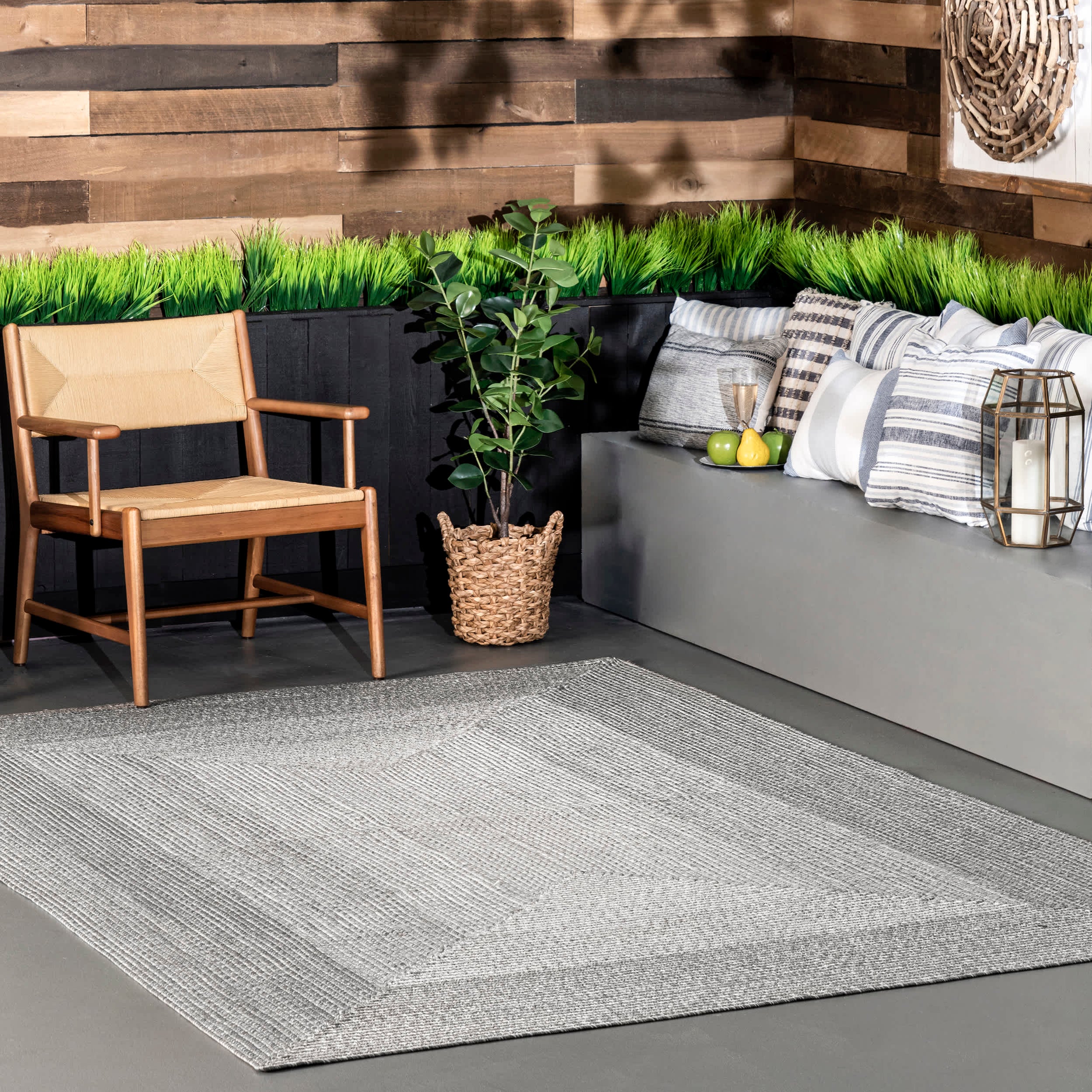 Jayda Braided Ombre Indoor/Outdoor Area Rug — nuLOOM